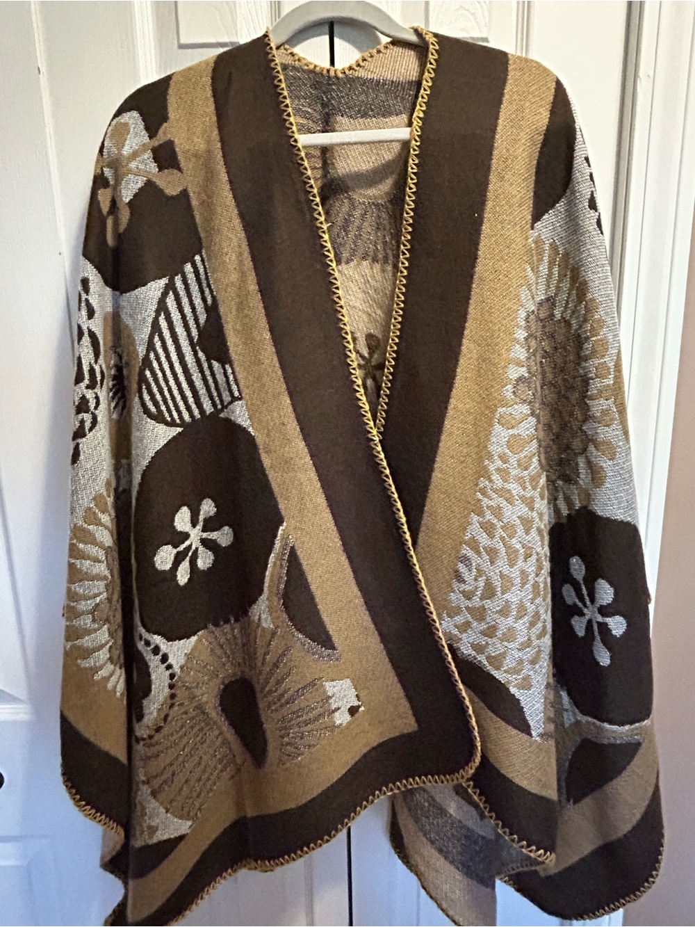Brown Floral Pattern Women's Sweater Wrap